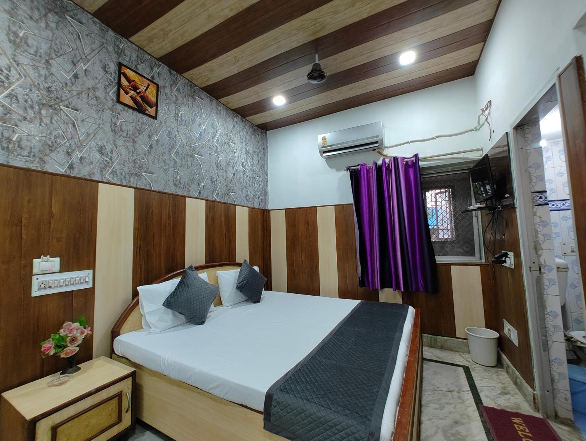 Hotel Swarajya Palace Агра Екстериор снимка
